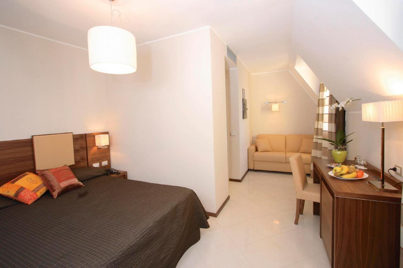 Hotel Marinella 3*